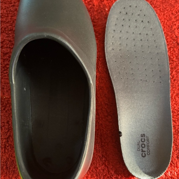 Crocs At Work - Picture 10 of 12